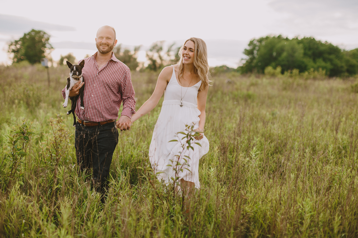 romantic-field-engagement-photos