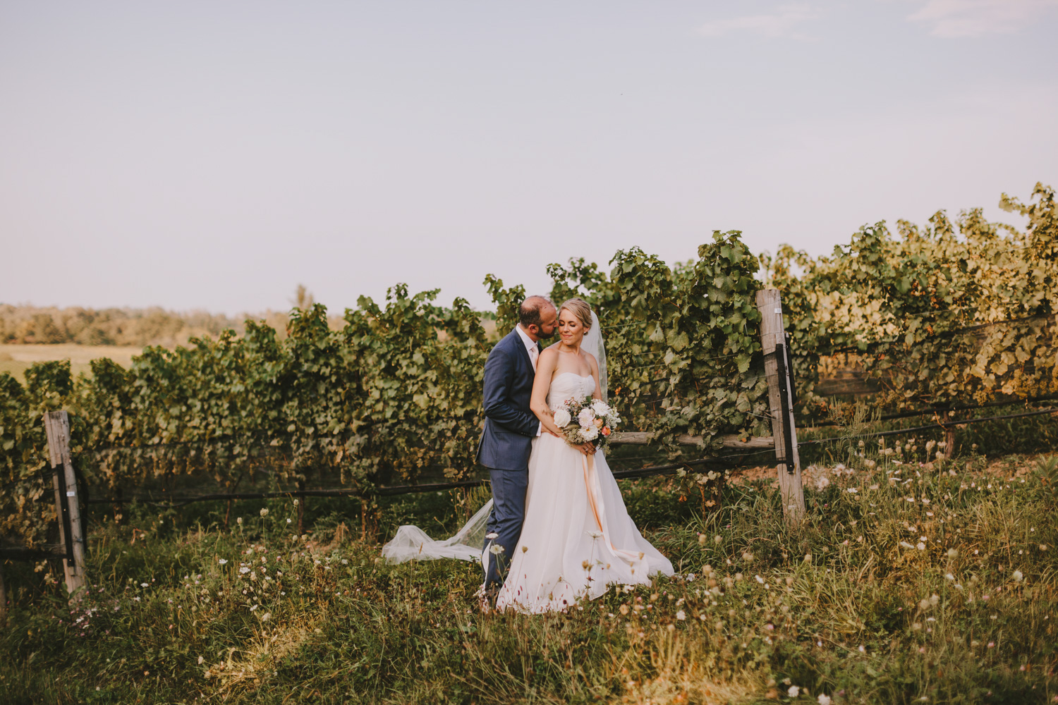 ravine-vineyard-winery-niagara-tent-wedding-512