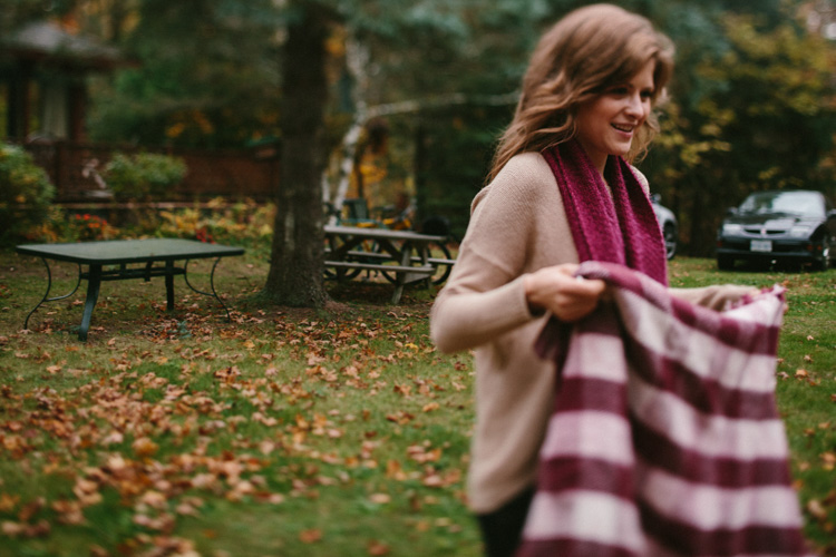 cottage-toronto-engagement-photographer-37